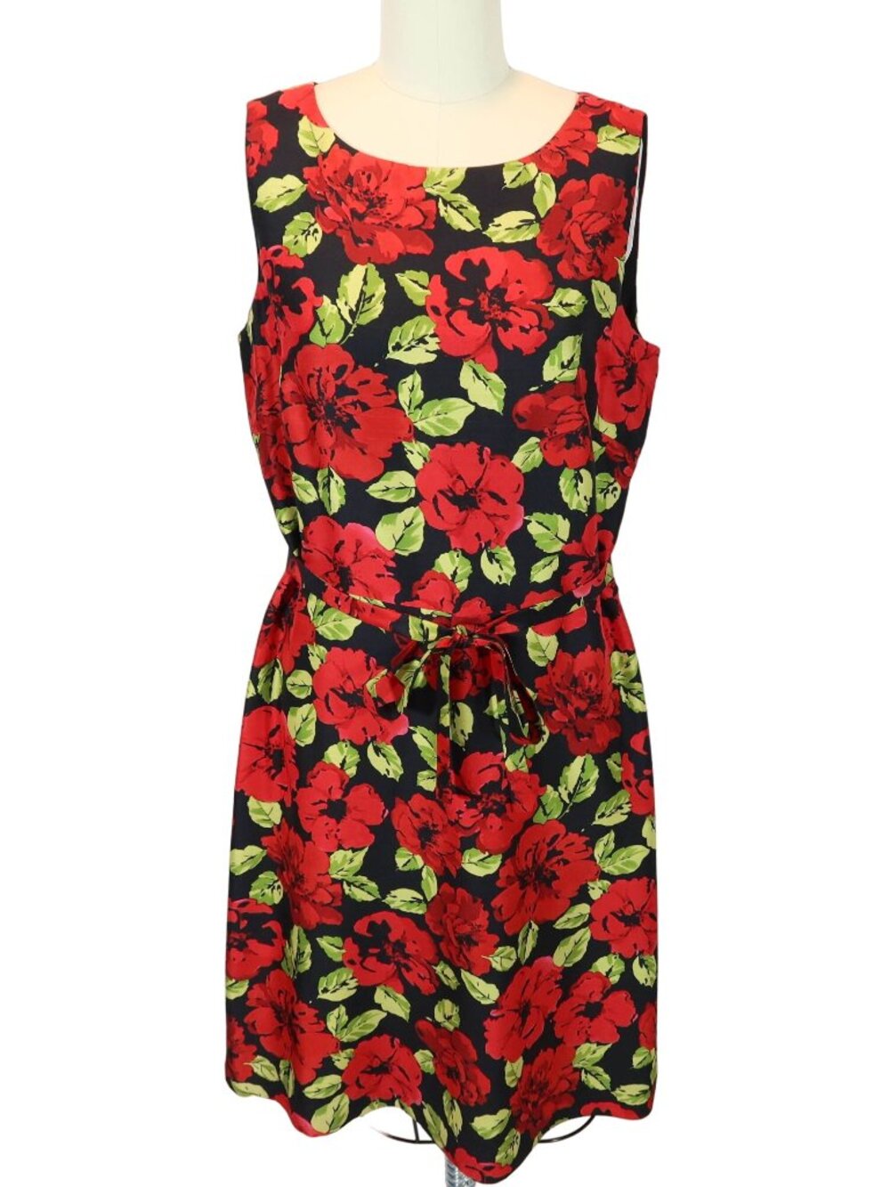 TALBOTS Pure Silk Red Rose Floral Belted Sheath Dress Size 10p Brunch Romantic